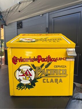 Pacifico Beer Metal Cooler Ice Chest 13.8"L x 11.5"W x 13.